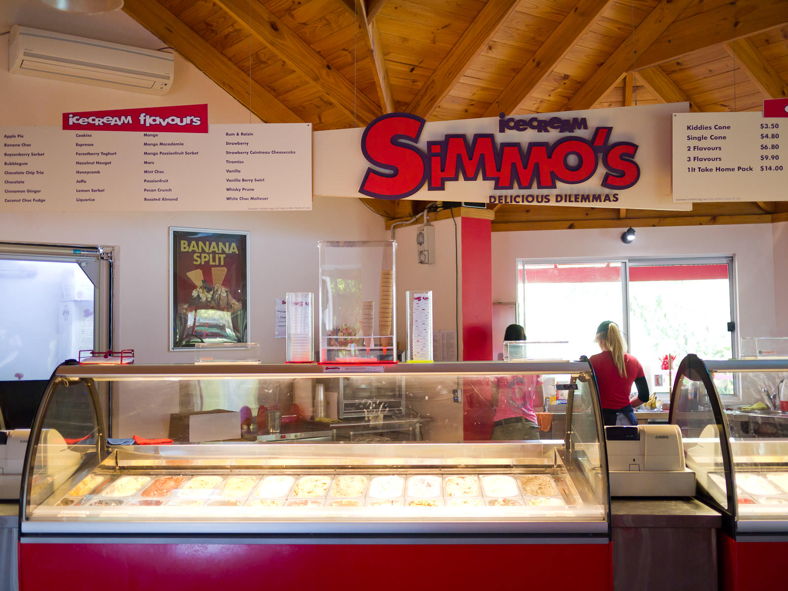 simmos ice creamery Perth